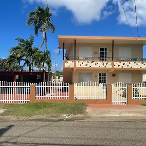 Holiday home Bright 2br In Aguadilla 7 Mins To Beaches 2nd Floor Retreat, Camaceyes